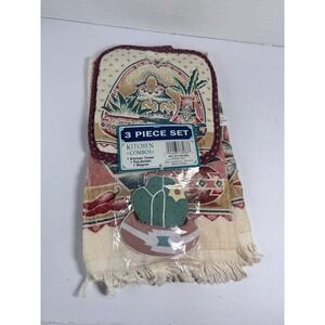 Vintage Santa Fe Hand towel, Potholder And Magnet 3 Pc. Set